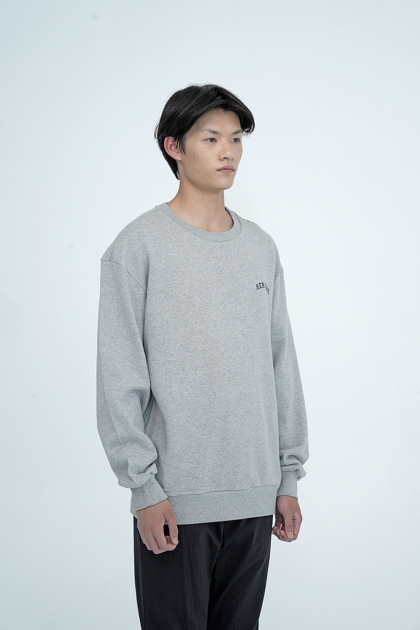 Hervone Unisex Arsen Crewneck Sweatshirt M. GREY